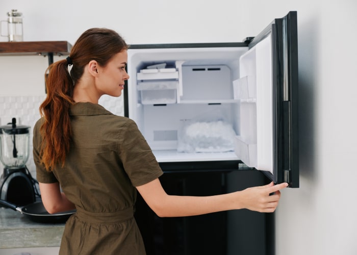 como evitar que se haga hielo en el congelador